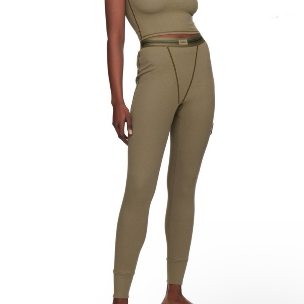 *NWT* Cotton Rib Leggings